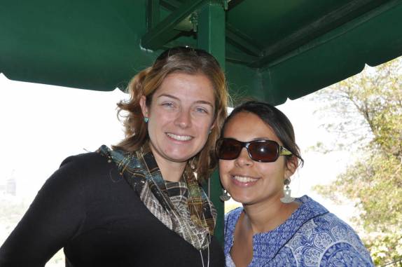 Com a Andrea, subindo de funicular o Cerro San Cristobal, em Santiago, capital do Chile